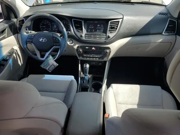 KM8J33A2XJU771410 2018 HYUNDAI TUCSON - Image 8