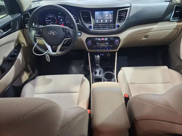 KM8J33A2XJU810545 2018 HYUNDAI TUCSON - Image 8