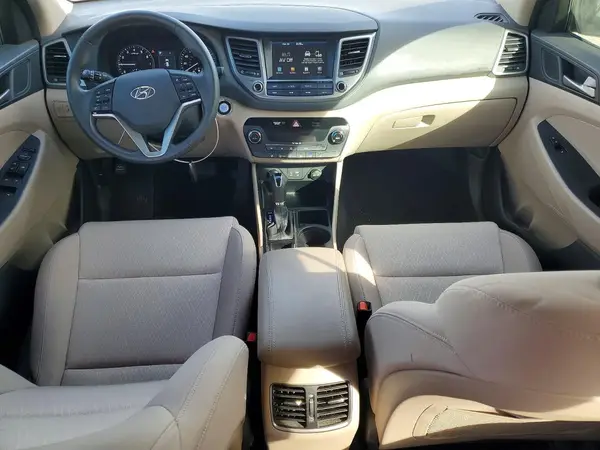 KM8J33A2XJU823179 2018 HYUNDAI TUCSON - Image 8