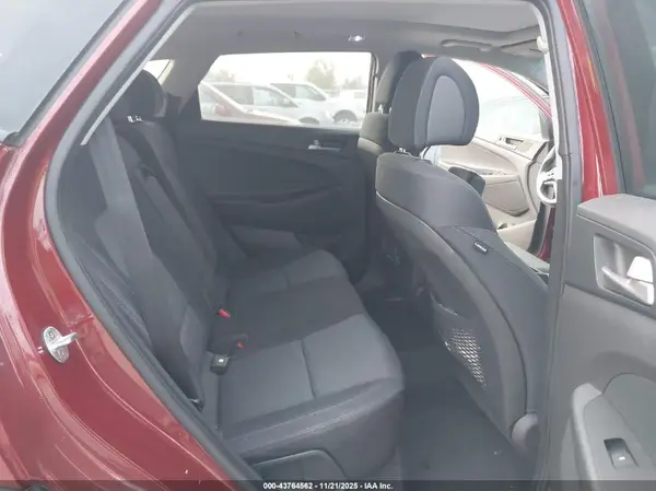 KM8J33A2XJU837017 2018 HYUNDAI TUCSON - Image 8