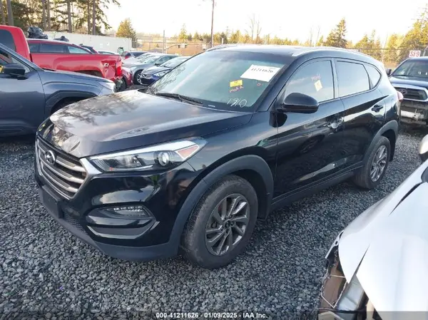 KM8J33A40GU041810 2016 HYUNDAI TUCSON - Image 2