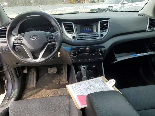 KM8J33A40GU050832 2016 HYUNDAI TUCSON - Image 8