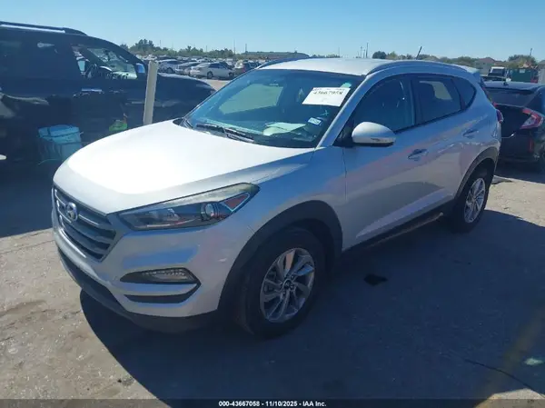KM8J33A40GU058607 2016 HYUNDAI TUCSON - Image 2
