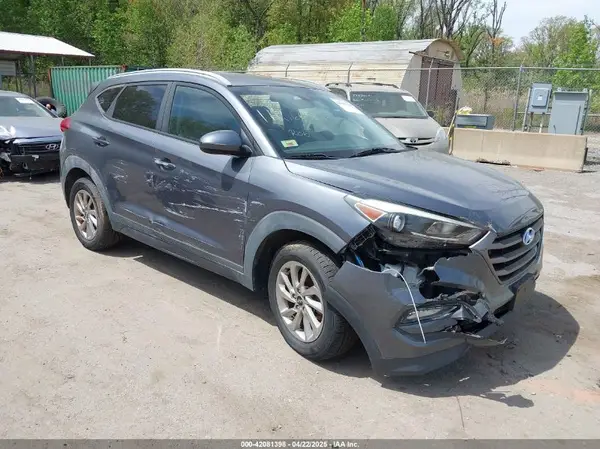 KM8J33A40GU089596 2016 HYUNDAI TUCSON - Image 1