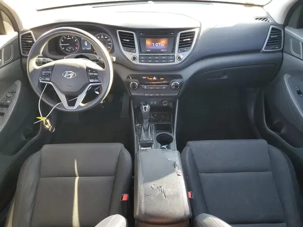 KM8J33A40GU114562 2016 HYUNDAI TUCSON - Image 8