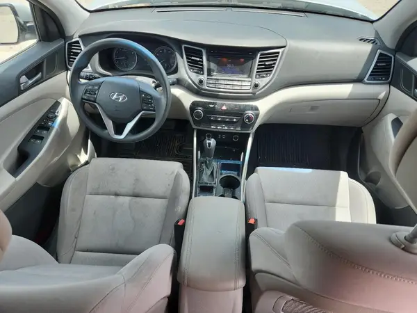 KM8J33A40GU121754 2016 HYUNDAI TUCSON - Image 8