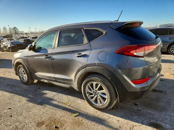 KM8J33A40GU125903 2016 HYUNDAI TUCSON - Image 2