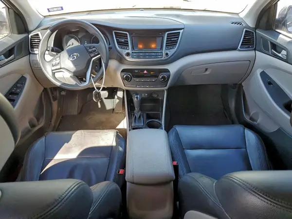 KM8J33A40GU127425 2016 HYUNDAI TUCSON - Image 8