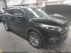 KM8J33A40GU174261 2016 HYUNDAI TUCSON