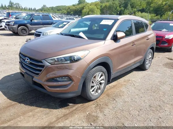 KM8J33A40GU186667 2016 HYUNDAI TUCSON - Image 2