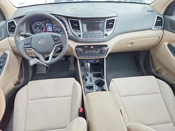 KM8J33A40GU194087 2016 HYUNDAI TUCSON - Image 8