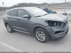 KM8J33A40HU253916 2017 HYUNDAI TUCSON