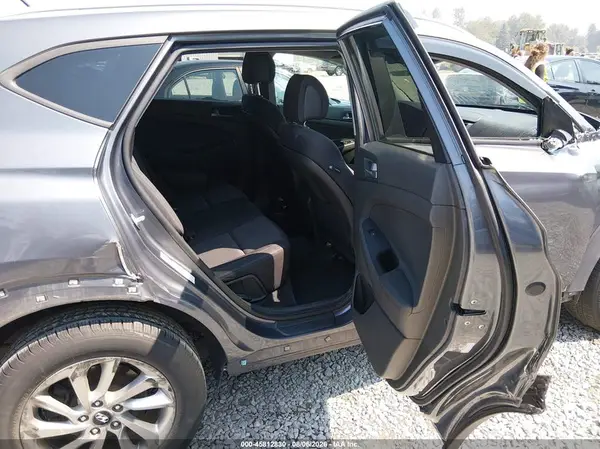 KM8J33A40HU266066 2017 HYUNDAI TUCSON - Image 8