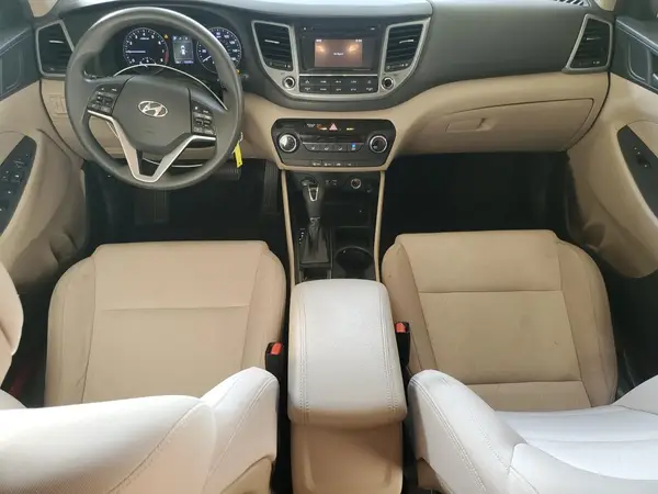 KM8J33A40HU276256 2017 HYUNDAI TUCSON - Image 8