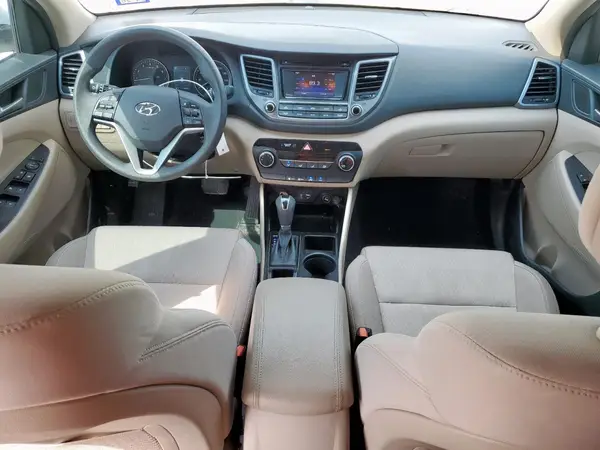KM8J33A40HU292036 2017 HYUNDAI TUCSON - Image 8