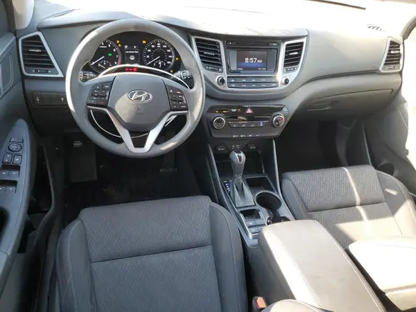 KM8J33A40HU293171 2017 HYUNDAI TUCSON - Image 8