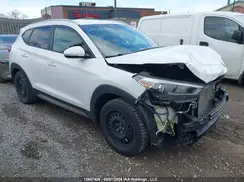 KM8J33A40HU306307 2017 HYUNDAI TUCSON