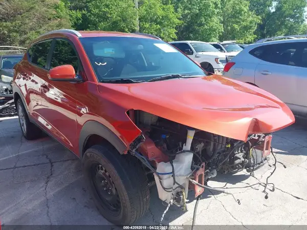 KM8J33A40HU318652 2017 HYUNDAI TUCSON - Image 1