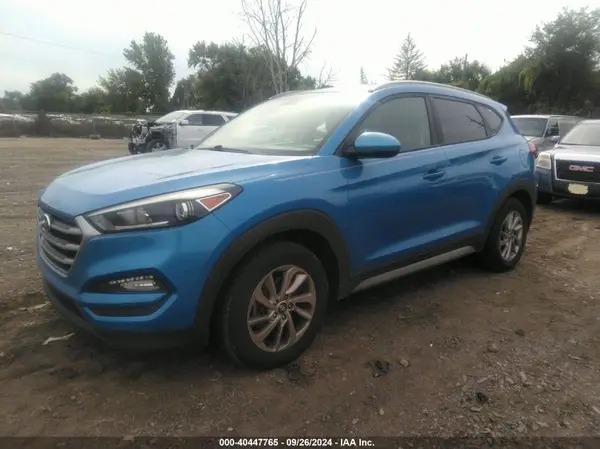 KM8J33A40HU335421 2017 HYUNDAI TUCSON - Image 2