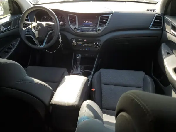 KM8J33A40HU337721 2017 HYUNDAI TUCSON - Image 8