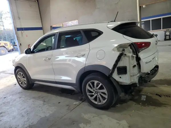 KM8J33A40HU340280 2017 HYUNDAI TUCSON - Image 2