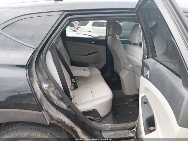 KM8J33A40HU348993 2017 HYUNDAI TUCSON - Image 8