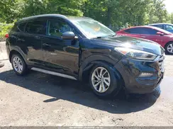 KM8J33A40HU370637 2017 HYUNDAI TUCSON