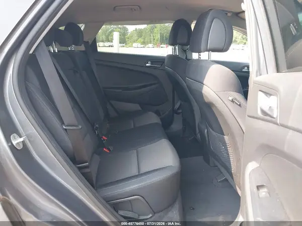 KM8J33A40HU377118 2017 HYUNDAI TUCSON - Image 8