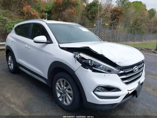 KM8J33A40HU383601 2017 HYUNDAI TUCSON - Image 1