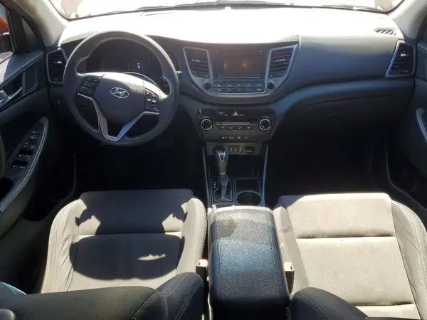 KM8J33A40HU391892 2017 HYUNDAI TUCSON - Image 8