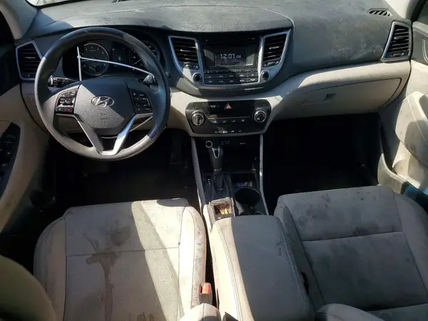 KM8J33A40HU402440 2017 HYUNDAI TUCSON - Image 8