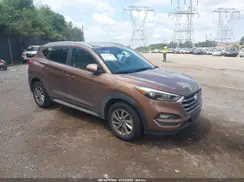 KM8J33A40HU431811 2017 HYUNDAI TUCSON
