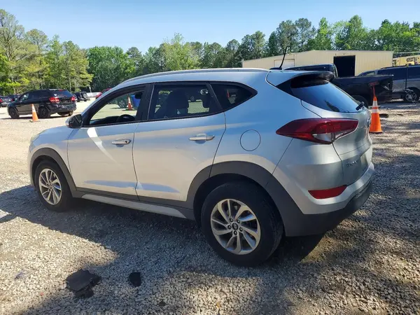KM8J33A40HU432988 2017 HYUNDAI TUCSON - Image 2