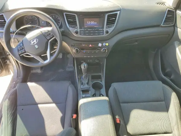 KM8J33A40HU449192 2017 HYUNDAI TUCSON - Image 8