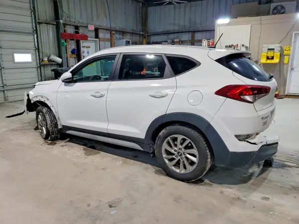 KM8J33A40HU478417 2017 HYUNDAI TUCSON - Image 2