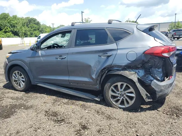 KM8J33A40HU481690 2017 HYUNDAI TUCSON - Image 2