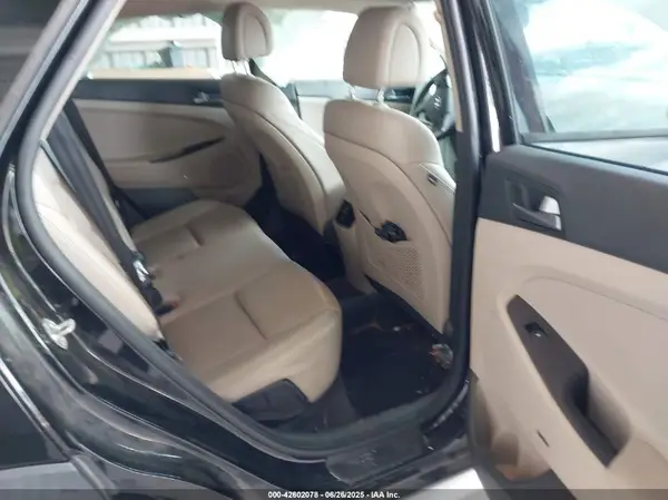 KM8J33A40HU488798 2017 HYUNDAI TUCSON - Image 8