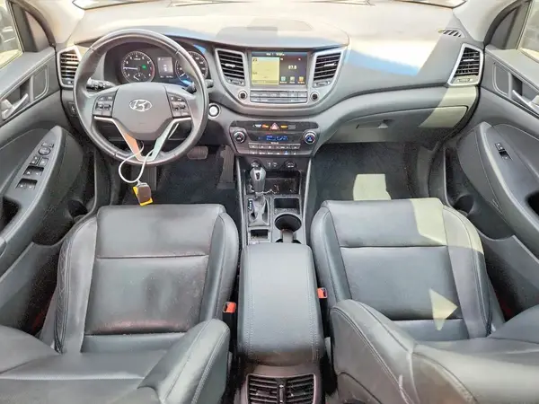 KM8J33A40HU493791 2017 HYUNDAI TUCSON - Image 8