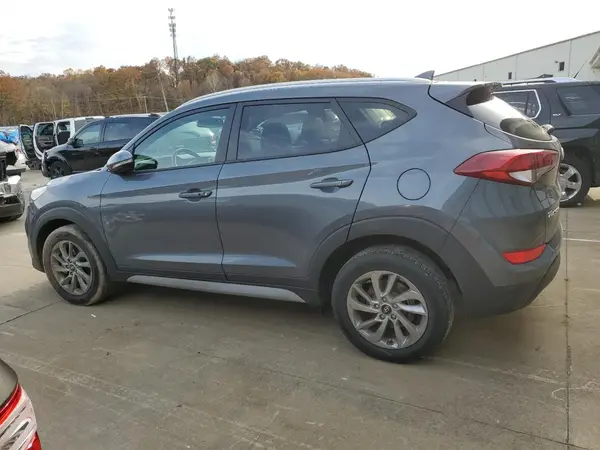 KM8J33A40HU531908 2017 HYUNDAI TUCSON - Image 2