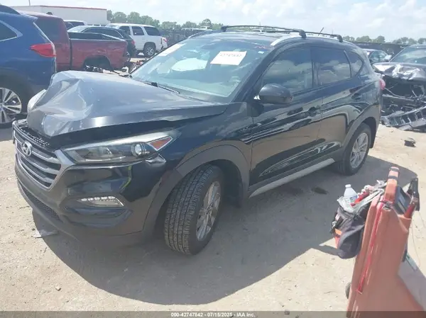 KM8J33A40HU534565 2017 HYUNDAI TUCSON - Image 2