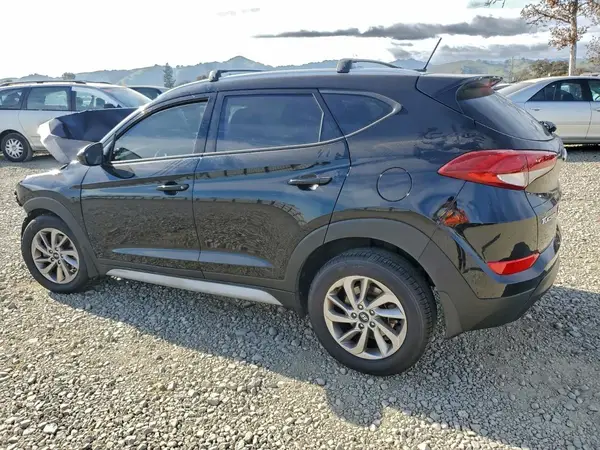 KM8J33A40HU534873 2017 HYUNDAI TUCSON - Image 2