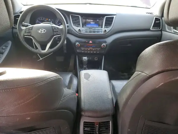 KM8J33A40HU577111 2017 HYUNDAI TUCSON - Image 8