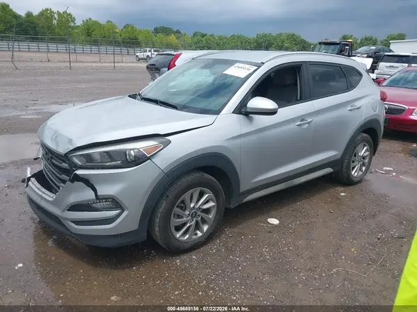 KM8J33A40HU582857 2017 HYUNDAI TUCSON - Image 2