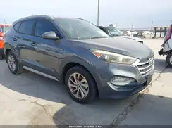 KM8J33A40HU585256 2017 HYUNDAI TUCSON