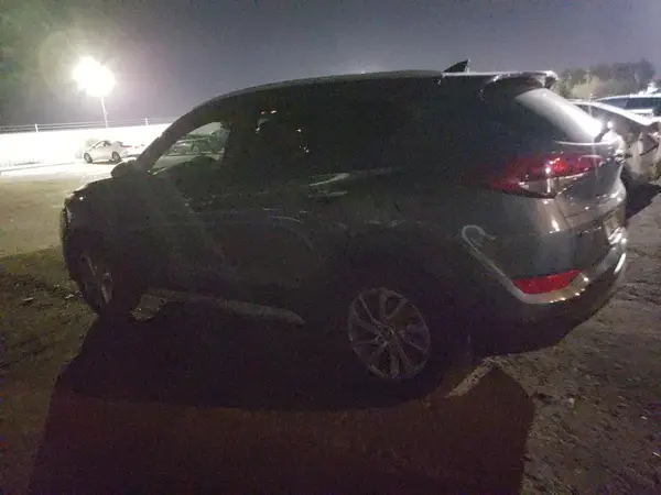 KM8J33A40JU25506 2018 HYUNDAI TUCSON - Image 2