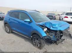 KM8J33A40JU596828 2018 HYUNDAI TUCSON
