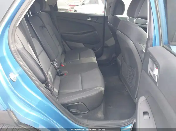 KM8J33A40JU596828 2018 HYUNDAI TUCSON - Image 8