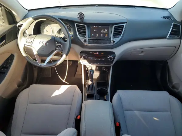 KM8J33A40JU598935 2018 HYUNDAI TUCSON - Image 8