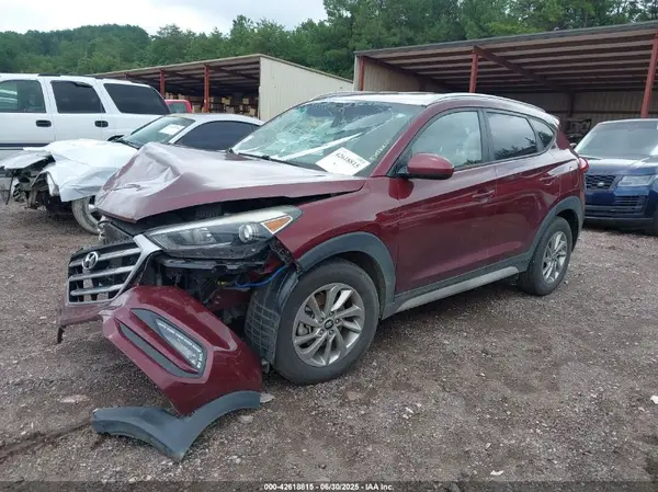 KM8J33A40JU620903 2018 HYUNDAI TUCSON - Image 2