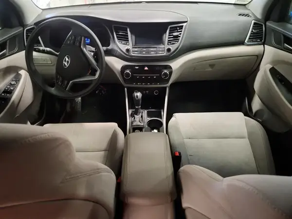 KM8J33A40JU643212 2018 HYUNDAI TUCSON - Image 8